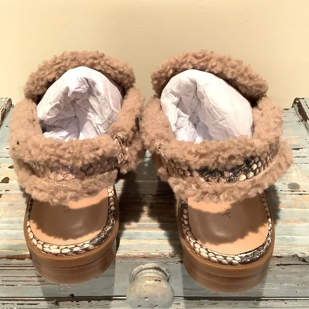 New Aerosoles GABRIELLE Fur Lined Snakeskin Print Slip On Size 7.5